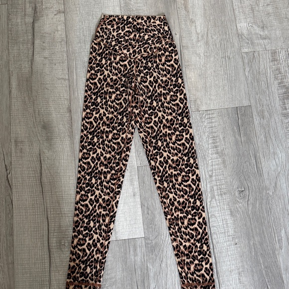 Aerie Pants - Leopard Print Leggings aerie small